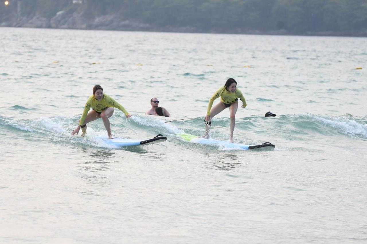 Baan Andaman Sea Surf Hotel Patong Bagian luar foto
