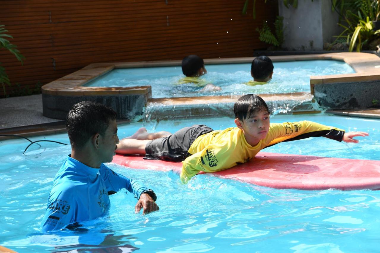Baan Andaman Sea Surf Hotel Patong Bagian luar foto