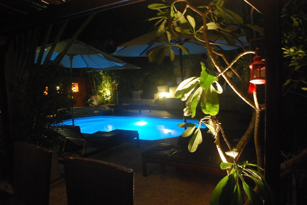 Baan Andaman Sea Surf Hotel Patong Bagian luar foto