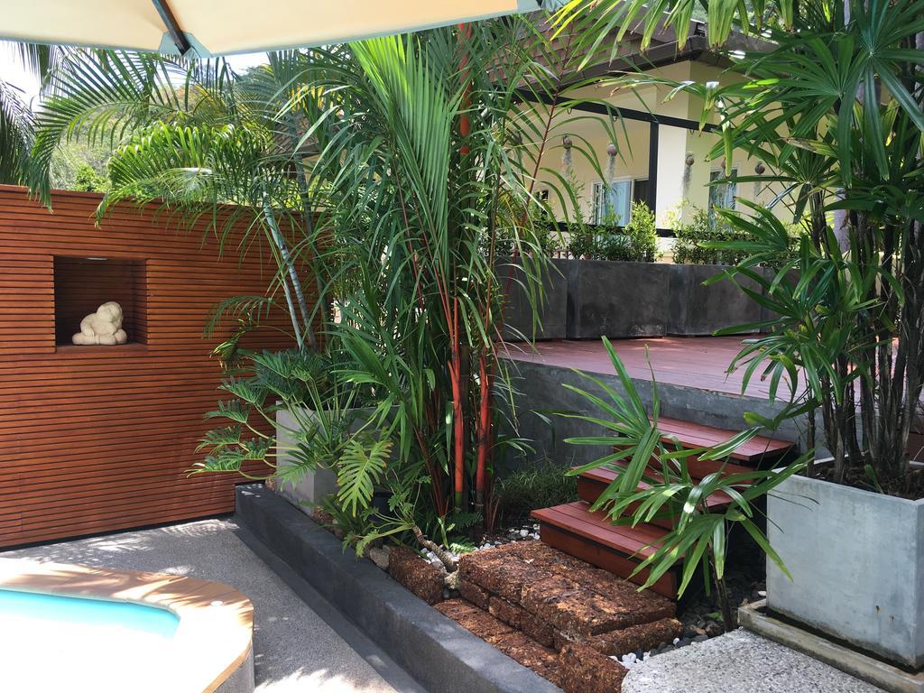 Baan Andaman Sea Surf Hotel Patong Bagian luar foto