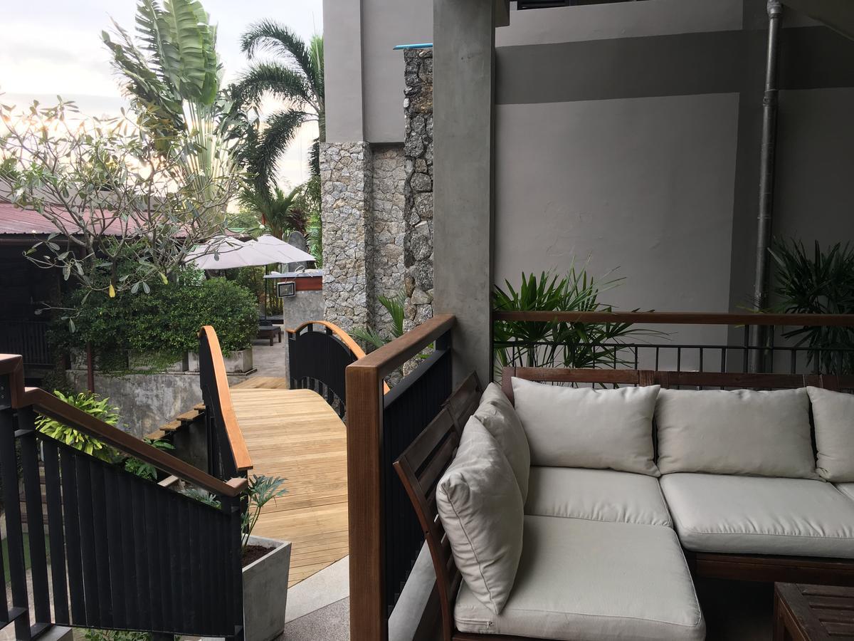 Baan Andaman Sea Surf Hotel Patong Bagian luar foto